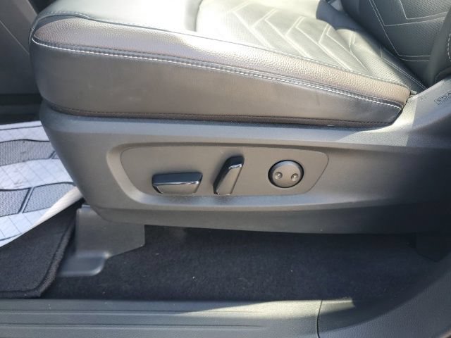 Certified 2024 Nissan Pathfinder Platinum w/ Cargo Package AWD/4WD image 31