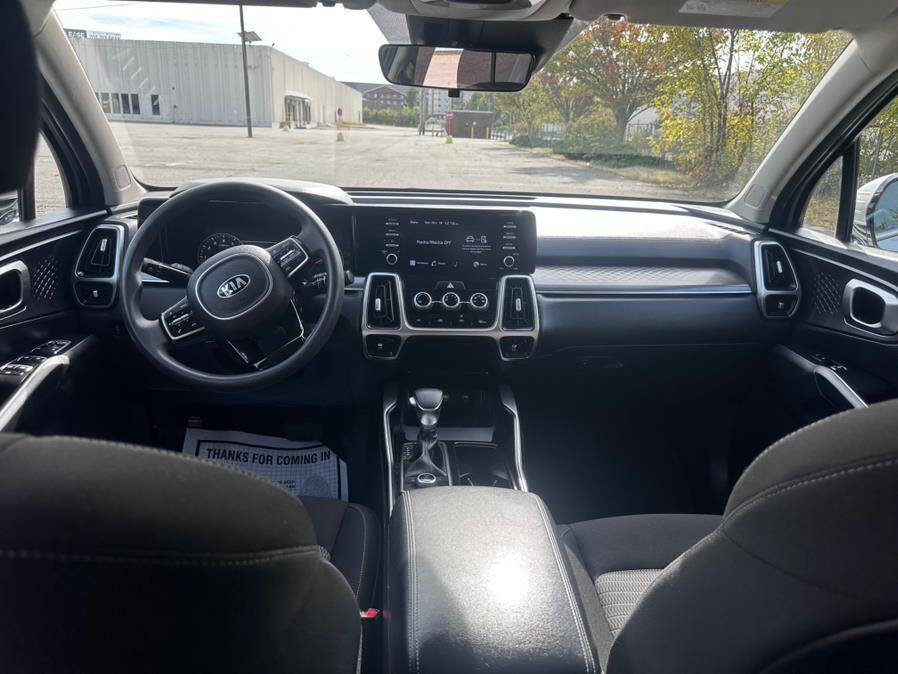 Used 2021 Kia Sorento LX image 25