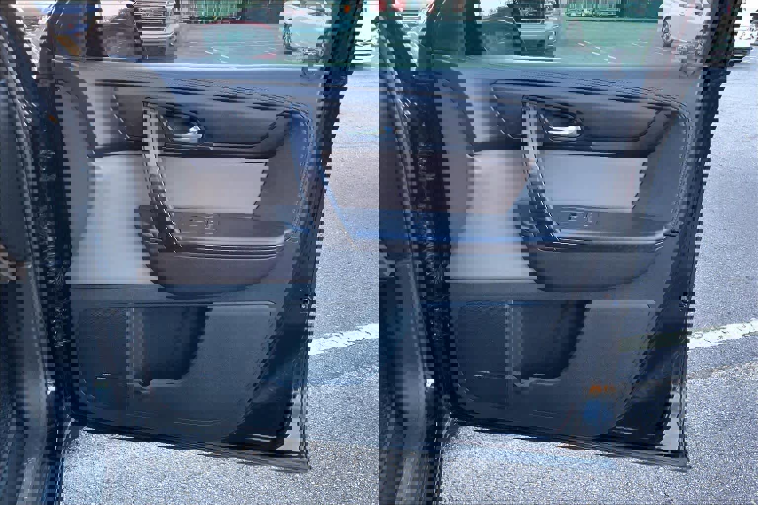 Used 2015 GMC Acadia SLT image 22