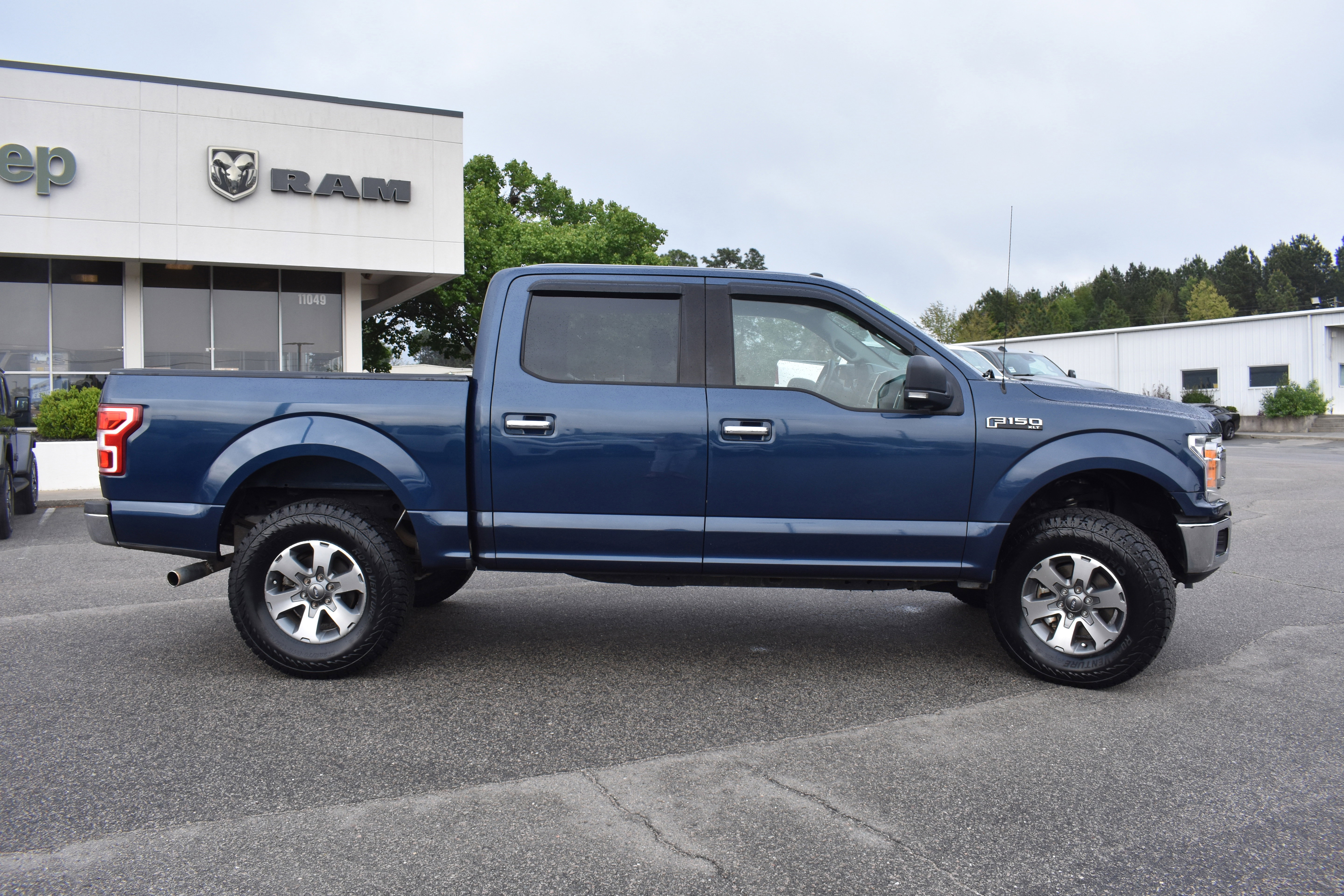 Used 2018 Ford F150 XLT w/ Equipment Group 301A Mid image 10