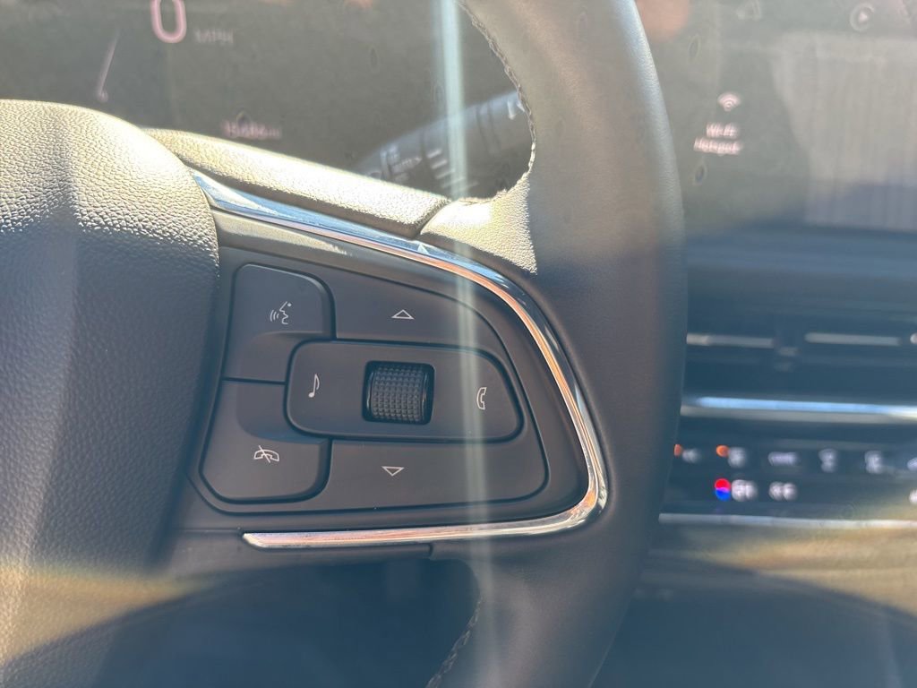 Used 2025 Buick Envista Avenir image 23