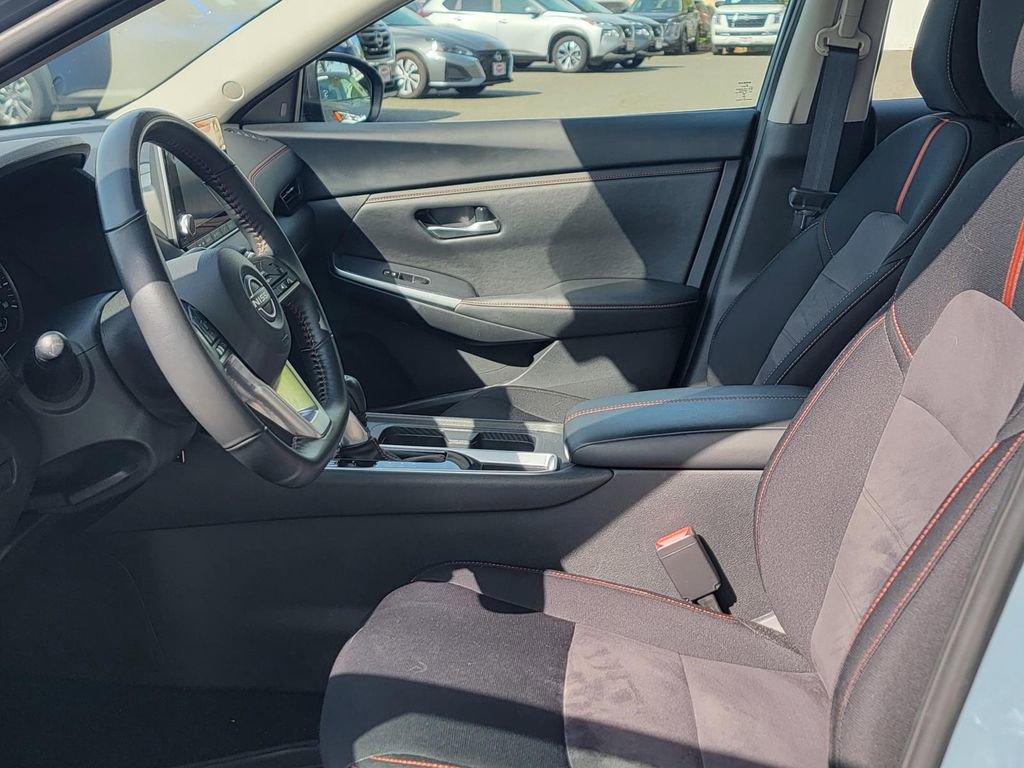 Used 2024 Nissan Sentra SR FWD image 12