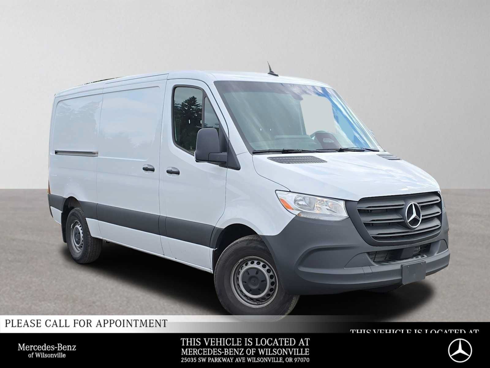 Used 2025 Mercedes-Benz Sprinter 2500 image 1