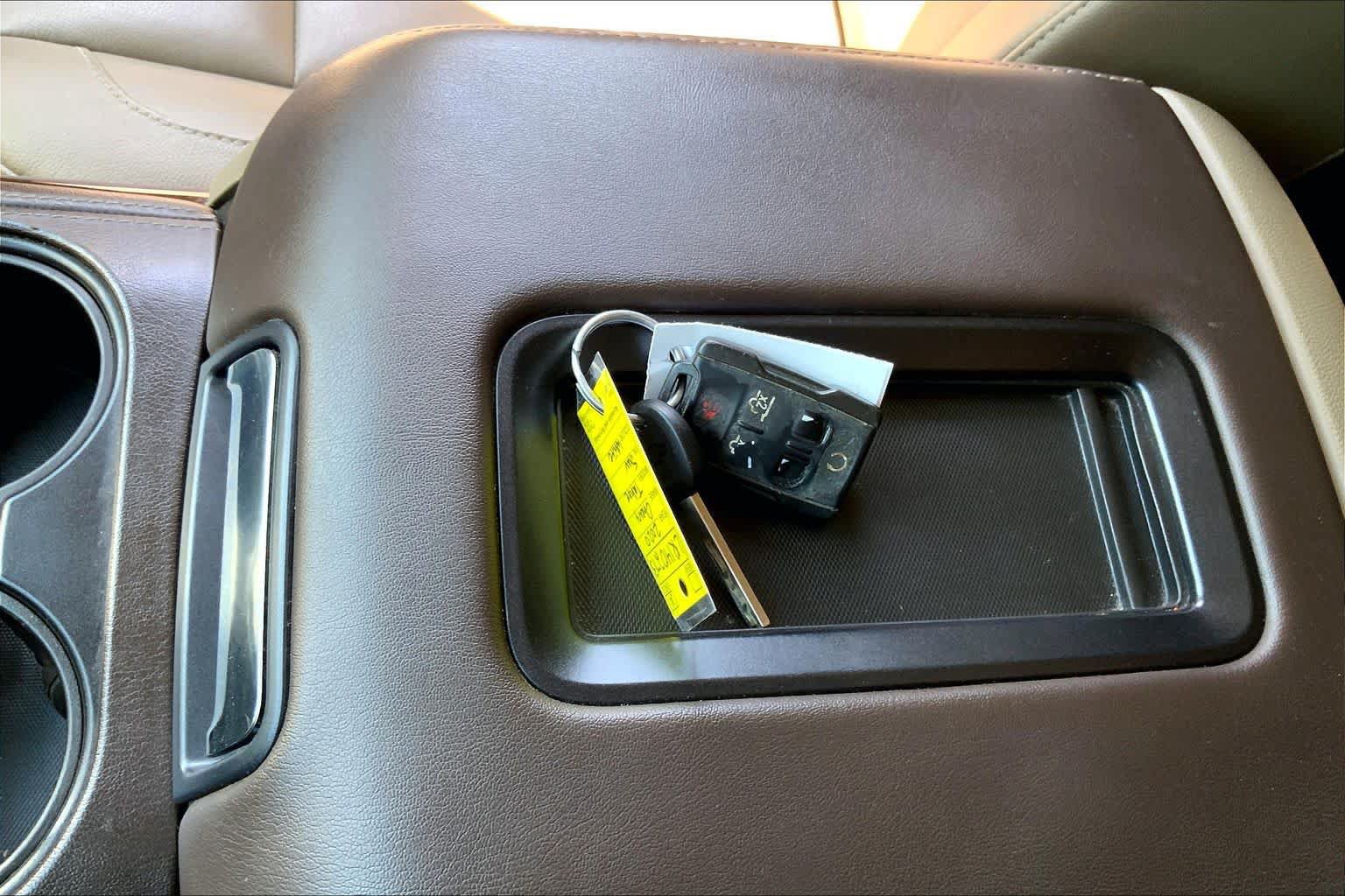 Used 2020 Chevrolet Tahoe LT AWD/4WD image 15