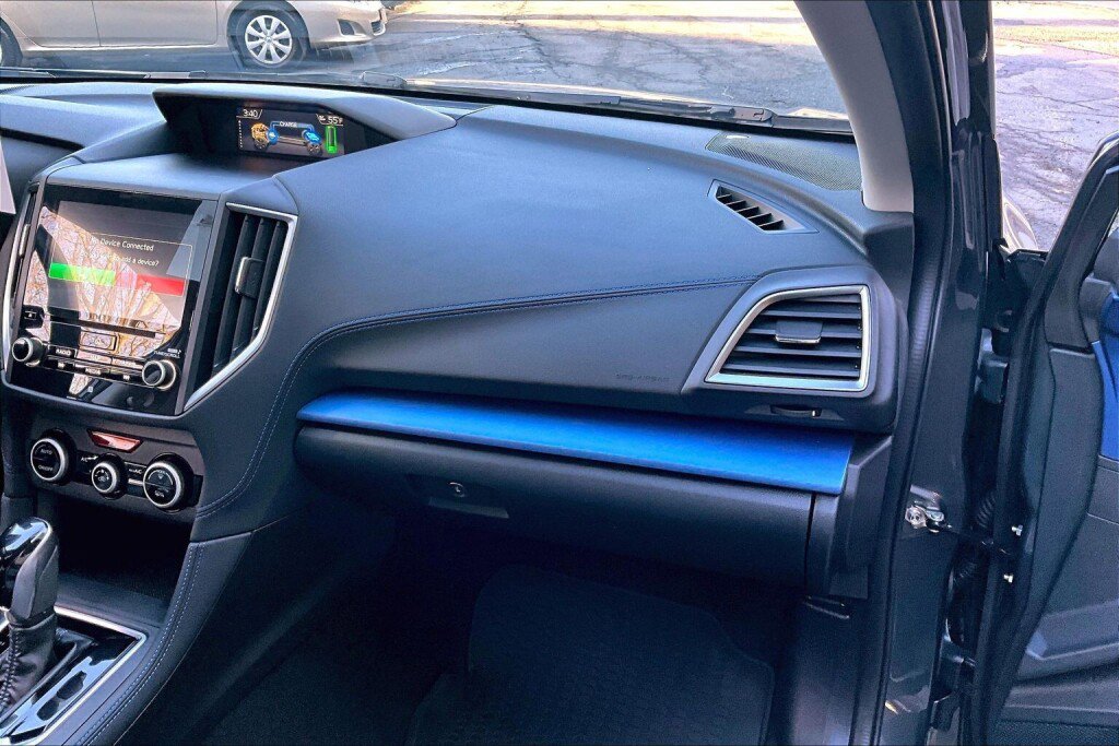 Certified 2021 Subaru Crosstrek Hybrid w/ Moonroof Package w/Navigation image 11