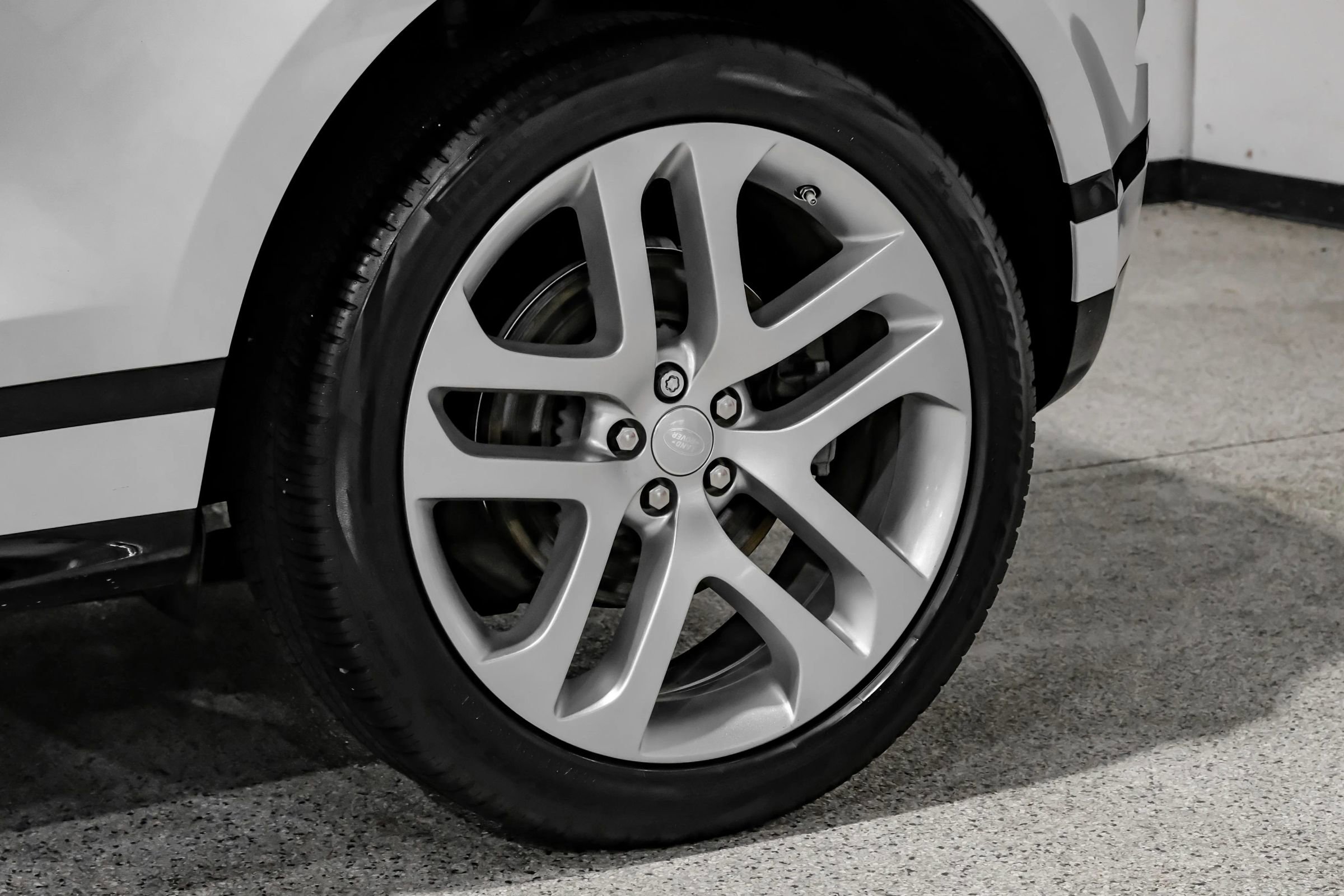 Used 2020 Land Rover Range Rover Evoque R-Dynamic SE image 69