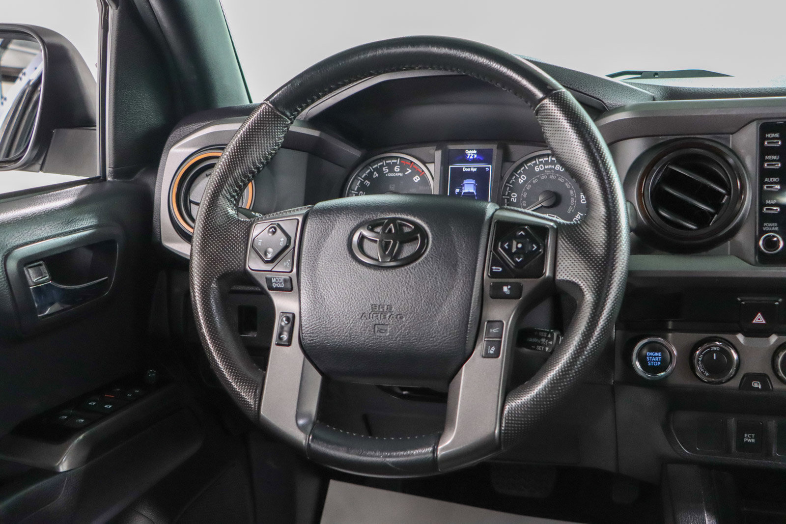 Used 2023 Toyota Tacoma TRD Off-Road image 13