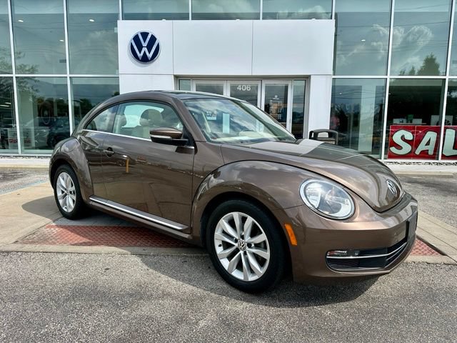 Used 2014 Volkswagen Beetle TDI FWD image 1