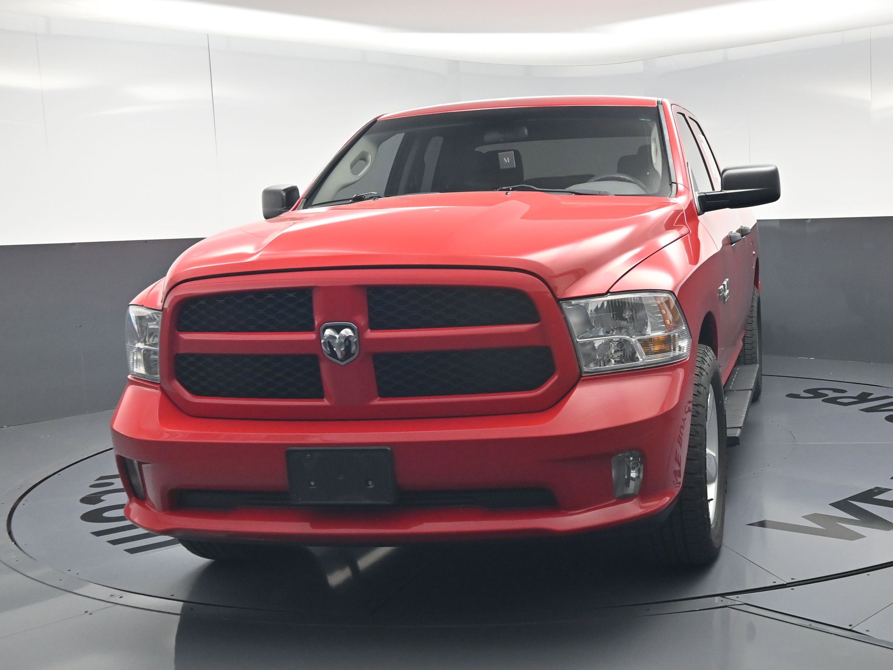 Used 2015 RAM 1500 Express RWD image 11