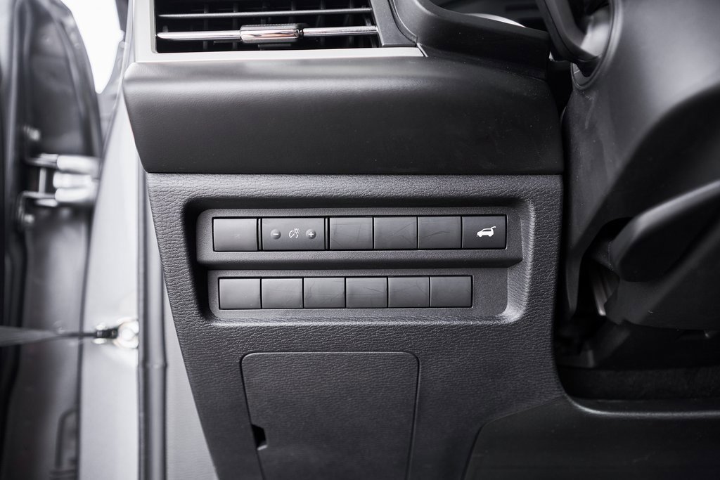 Used 2024 Mitsubishi Outlander SE image 35