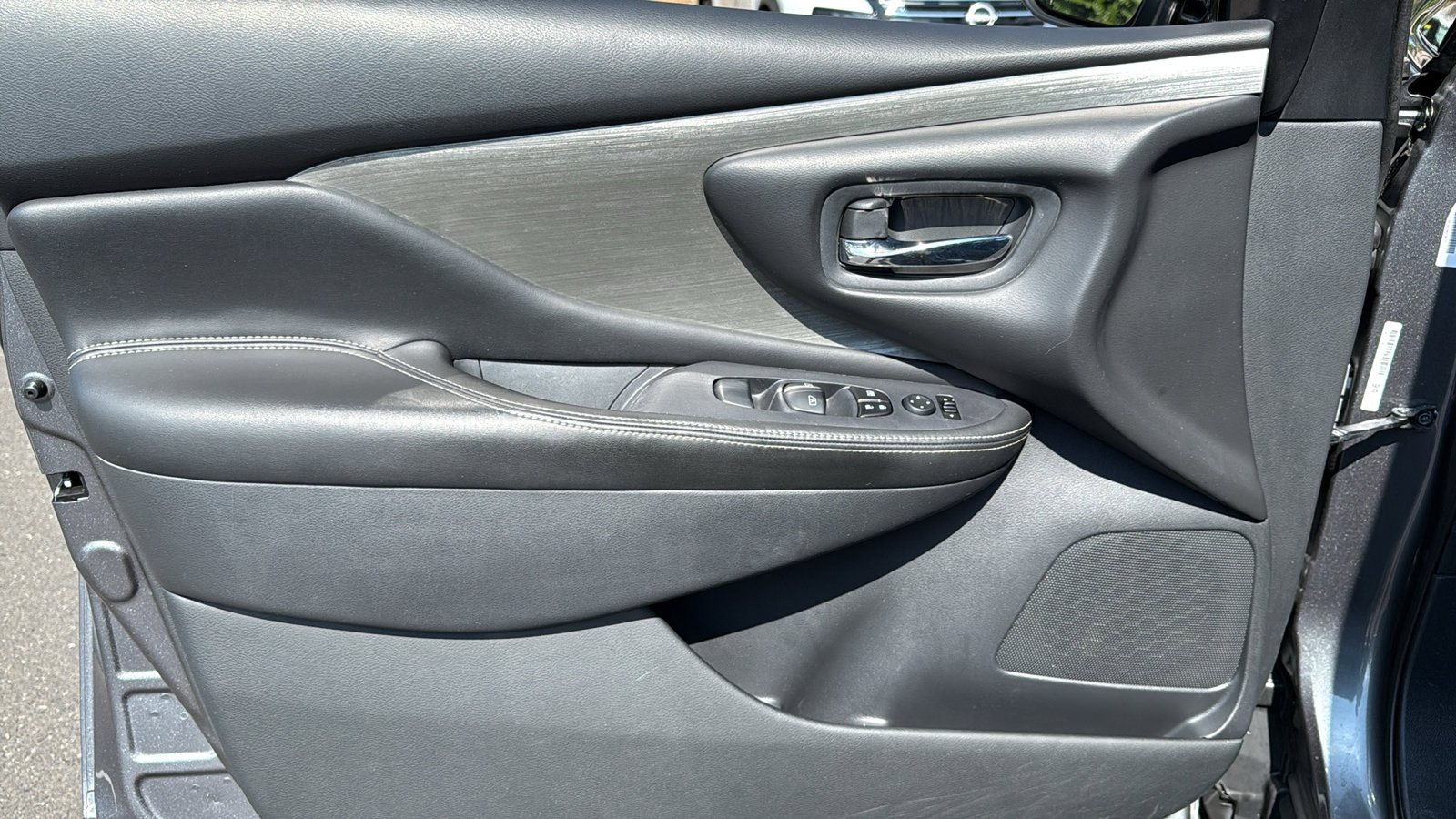 Used 2018 Nissan Murano SV image 6