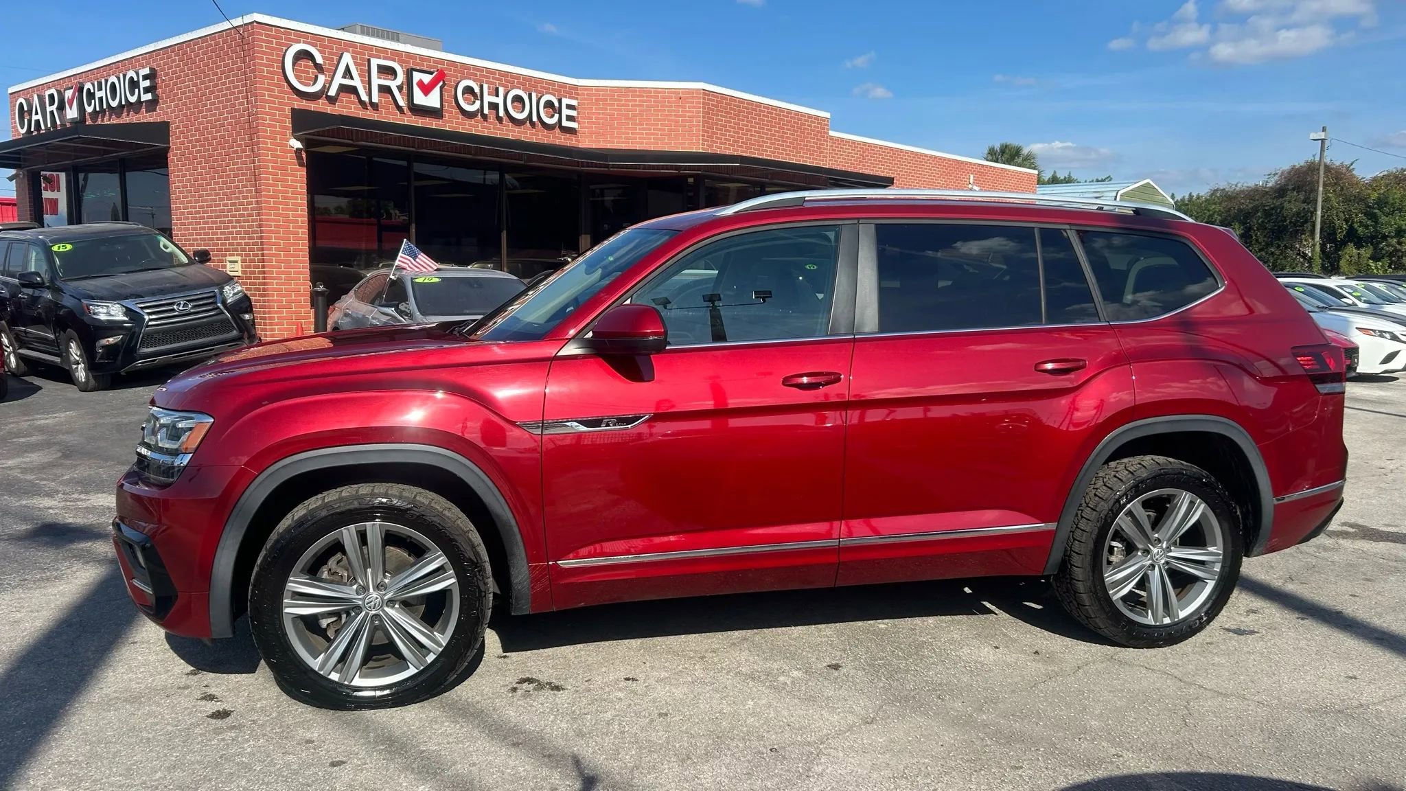 Used 2018 Volkswagen Atlas SE w/ R-Line Package
