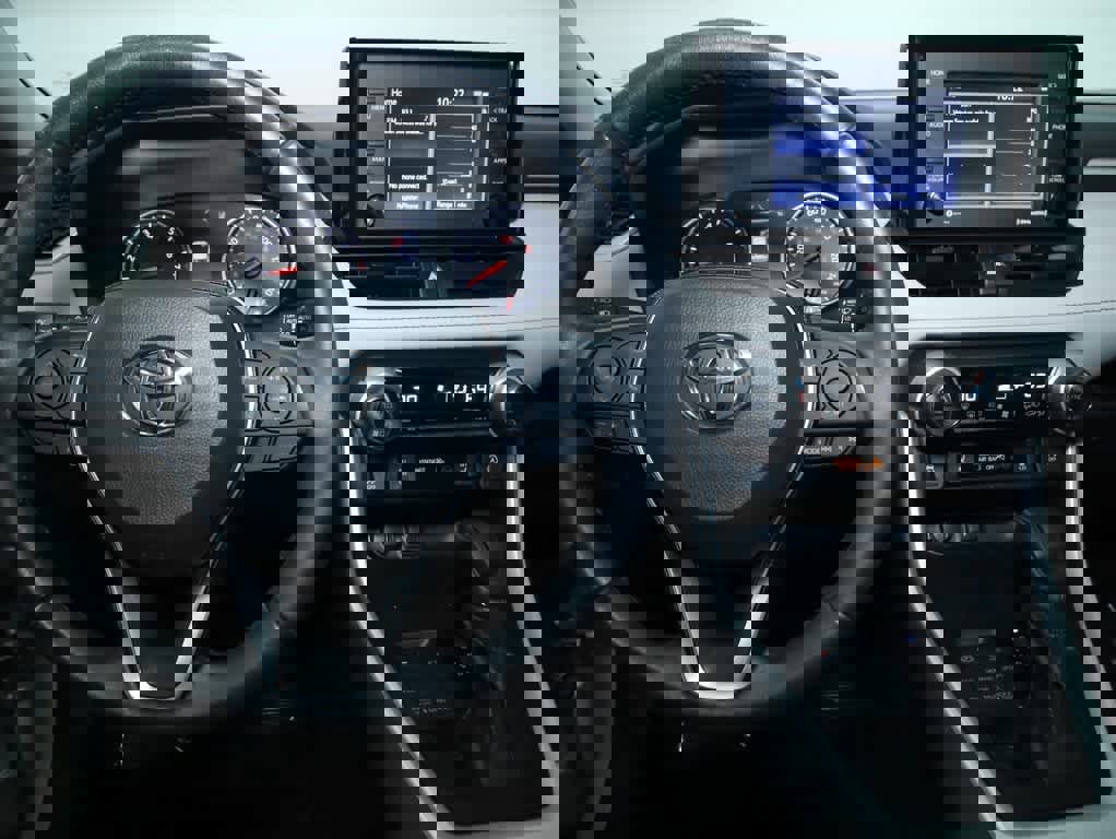 Certified 2020 Toyota RAV4 XLE image 28