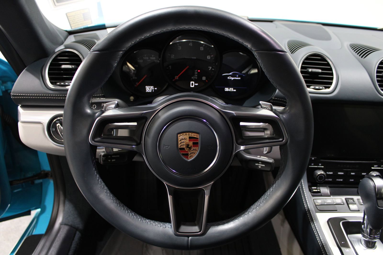 Used 2018 Porsche 718 Cayman image 25