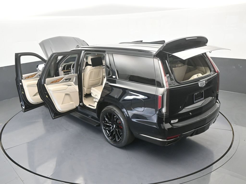 Used 2021 Cadillac Escalade Sport Platinum w/ LPO, ONYX Package RWD image 91