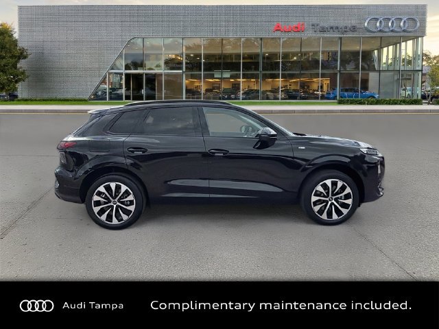 New 2026 Audi Q3 quattro 2.0T AWD/4WD image 2