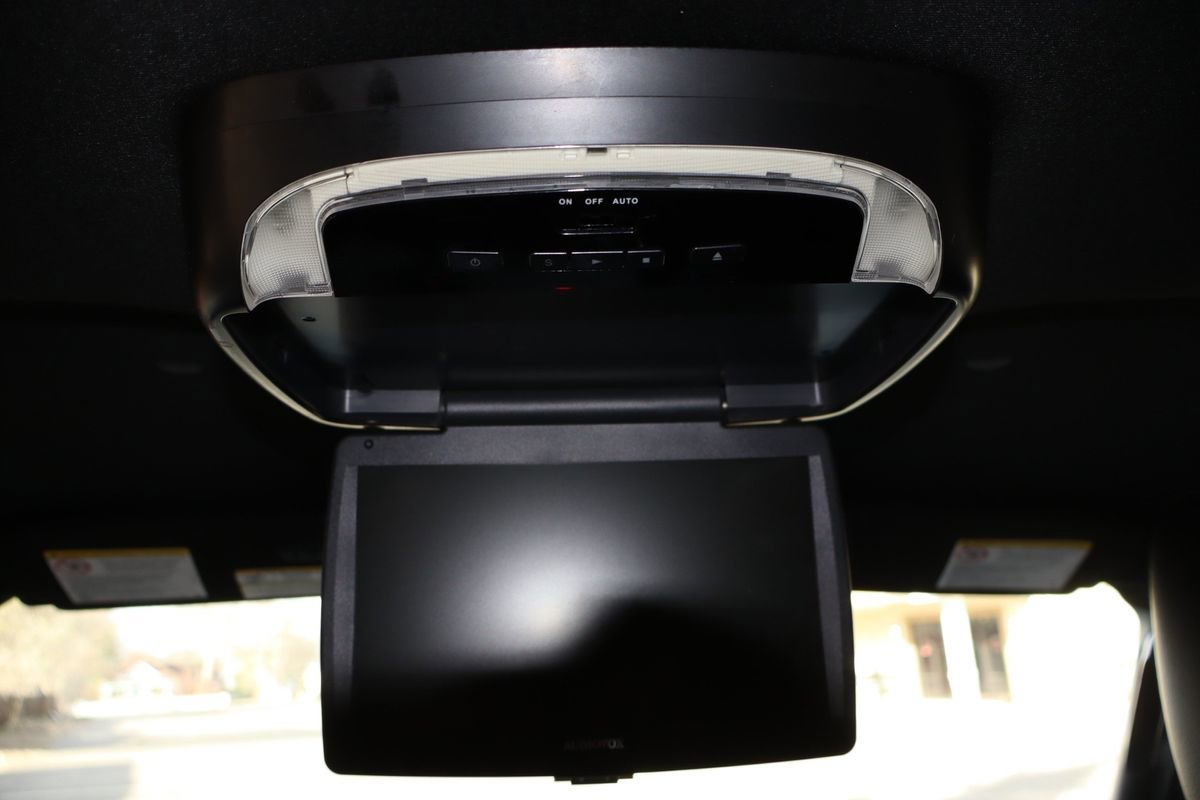 Used 2015 Ford Expedition EL Limited image 32