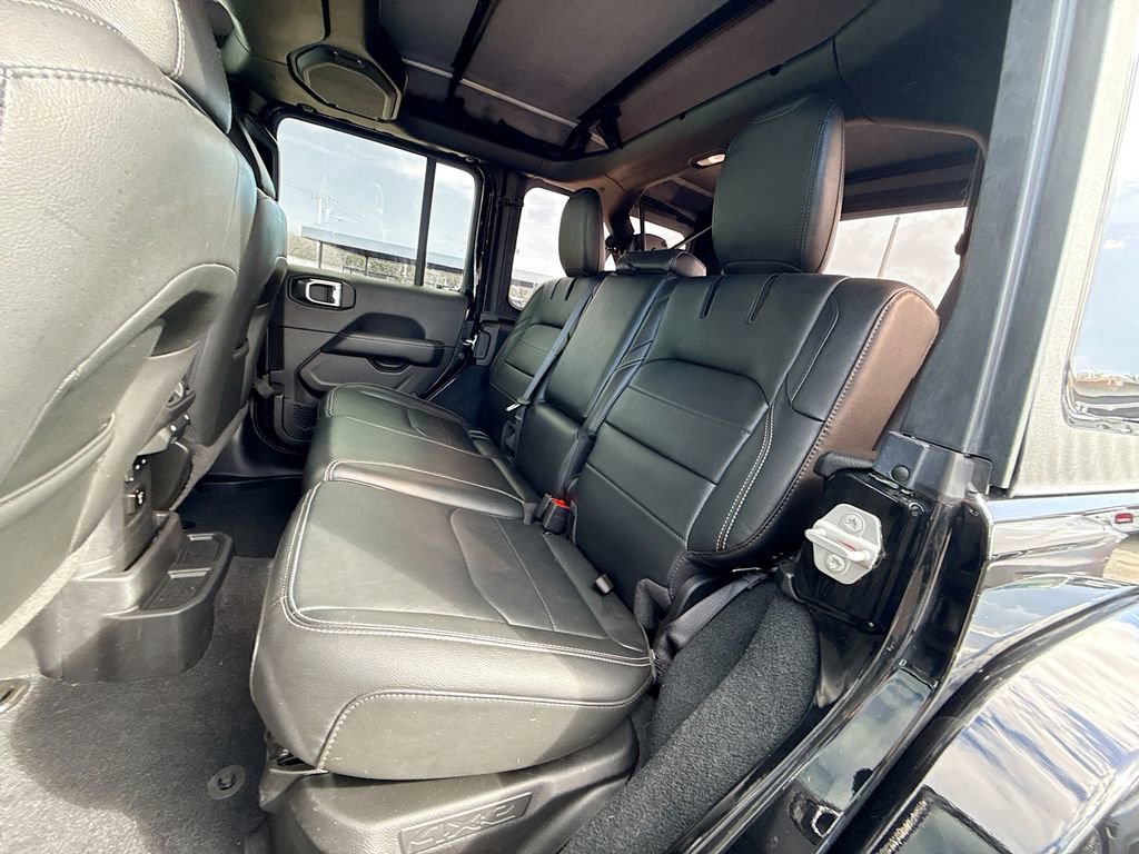 Used 2022 Jeep Wrangler Unlimited Sahara w/ Cold Weather Group image 27