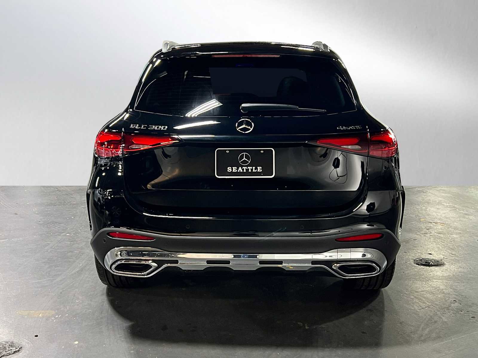 New 2025 Mercedes-Benz GLC 300 4MATIC image 6