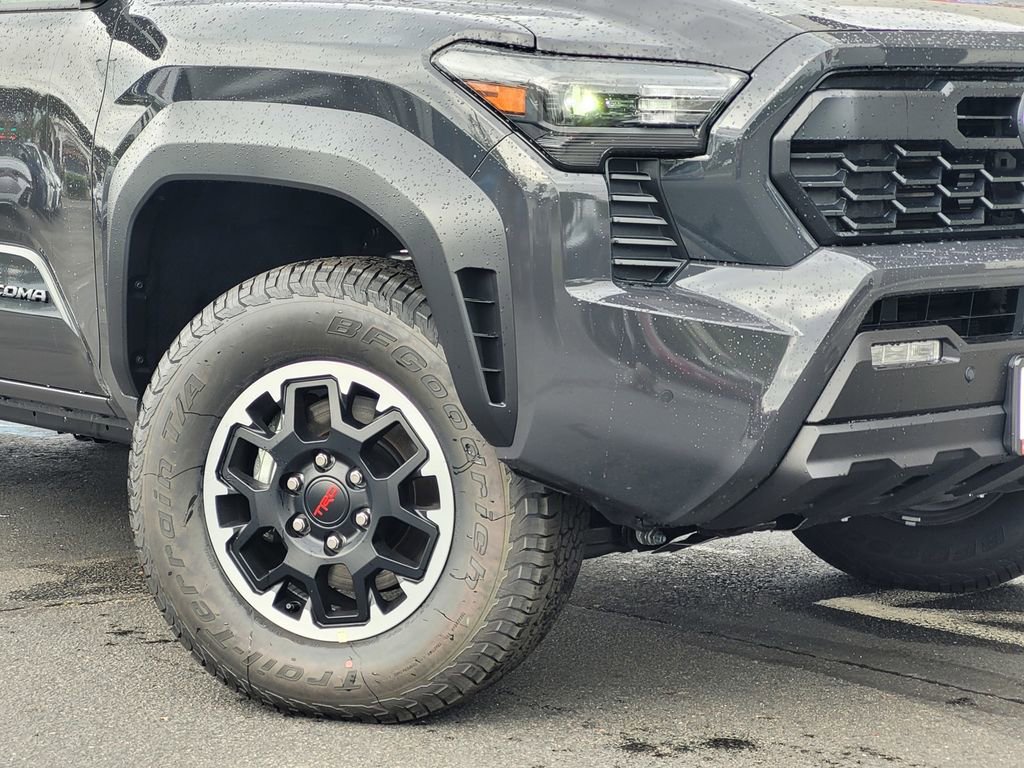 New 2025 Toyota Tacoma TRD Off-Road image 3