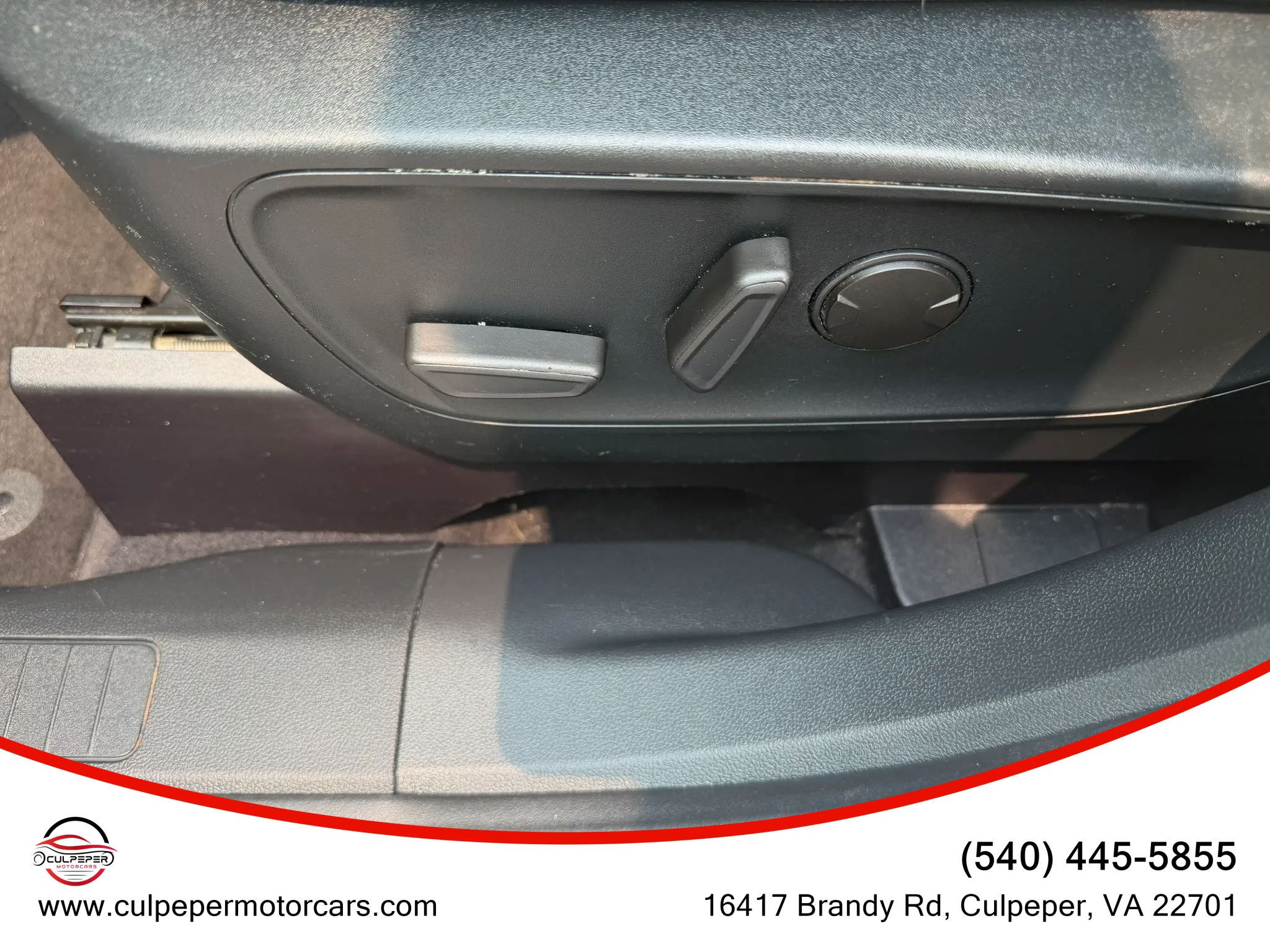 Used 2020 Ford Escape SE AWD/4WD image 8