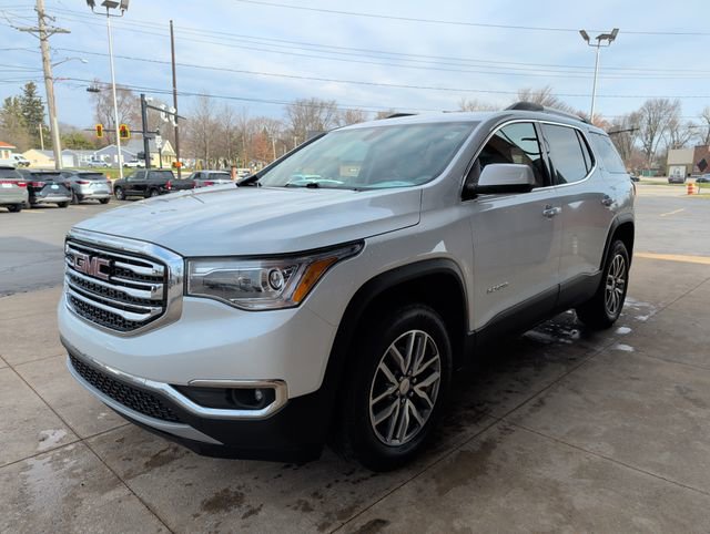 Used 2017 GMC Acadia SLE image 3