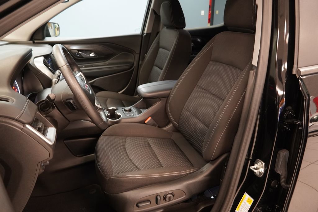 Used 2024 GMC Terrain SLE w/ Driver Convenience Package AWD/4WD image 3