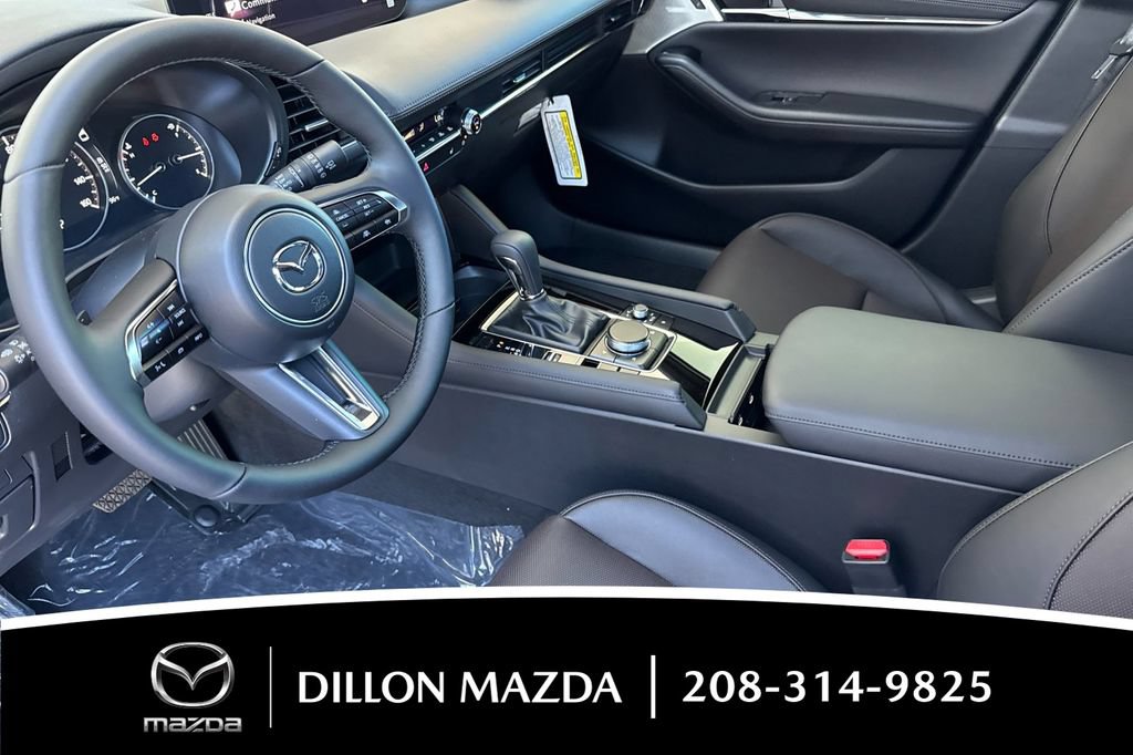 New 2026 MAZDA MAZDA3 Hatchback w/Premium Plus Pkg AWD/4WD image 4