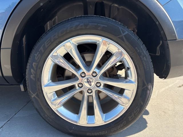 Used 2018 Ford Explorer XLT w/ Equipment Group 202A AWD/4WD image 9