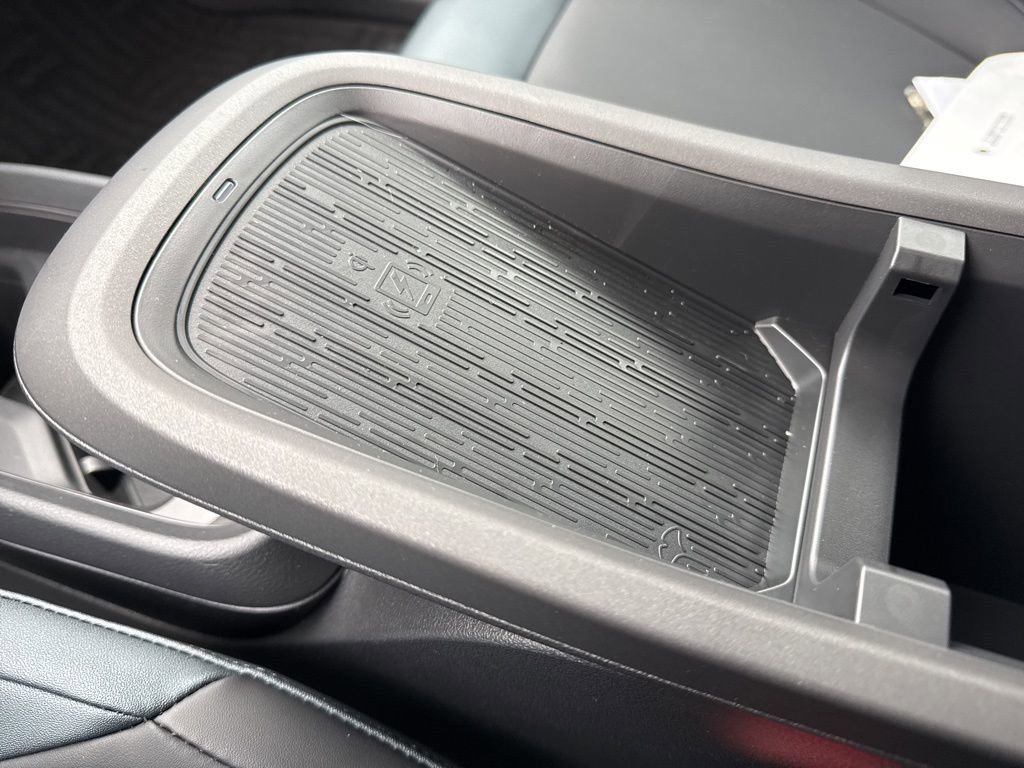 New 2026 Nissan Leaf SV+ w/ Illuminated Package image 13