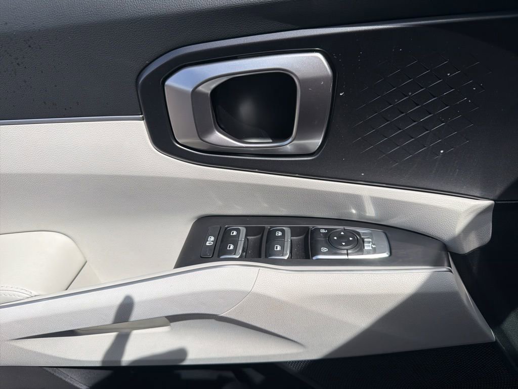 Used 2025 Kia Sorento EX w/ Panoramic Sunroof Package image 12