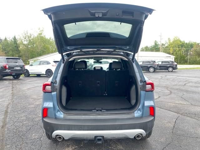 Used 2024 Ford Escape Platinum w/ Premium Technology Package AWD/4WD image 15