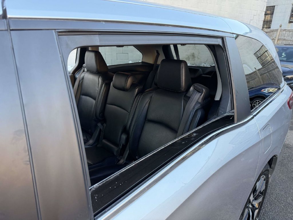 Used 2025 Honda Odyssey EX-L image 30