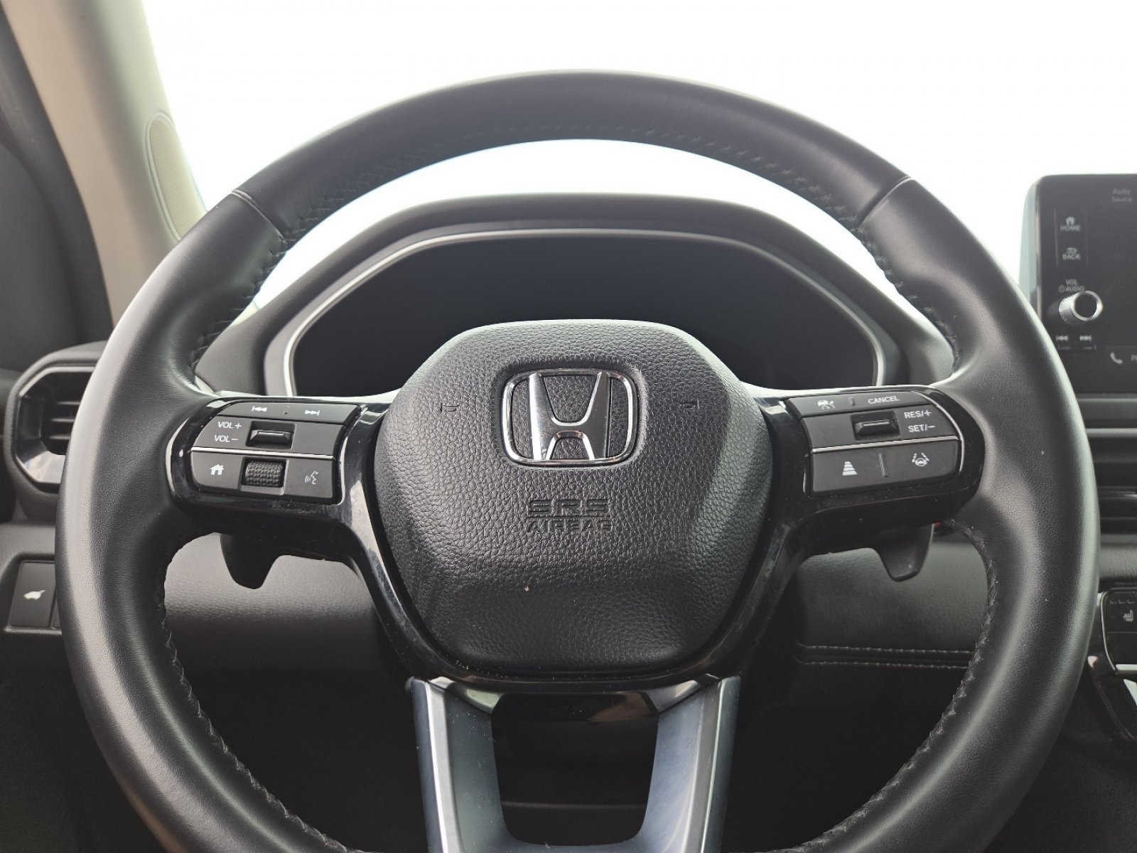 Used 2025 Honda Pilot EX-L image 28
