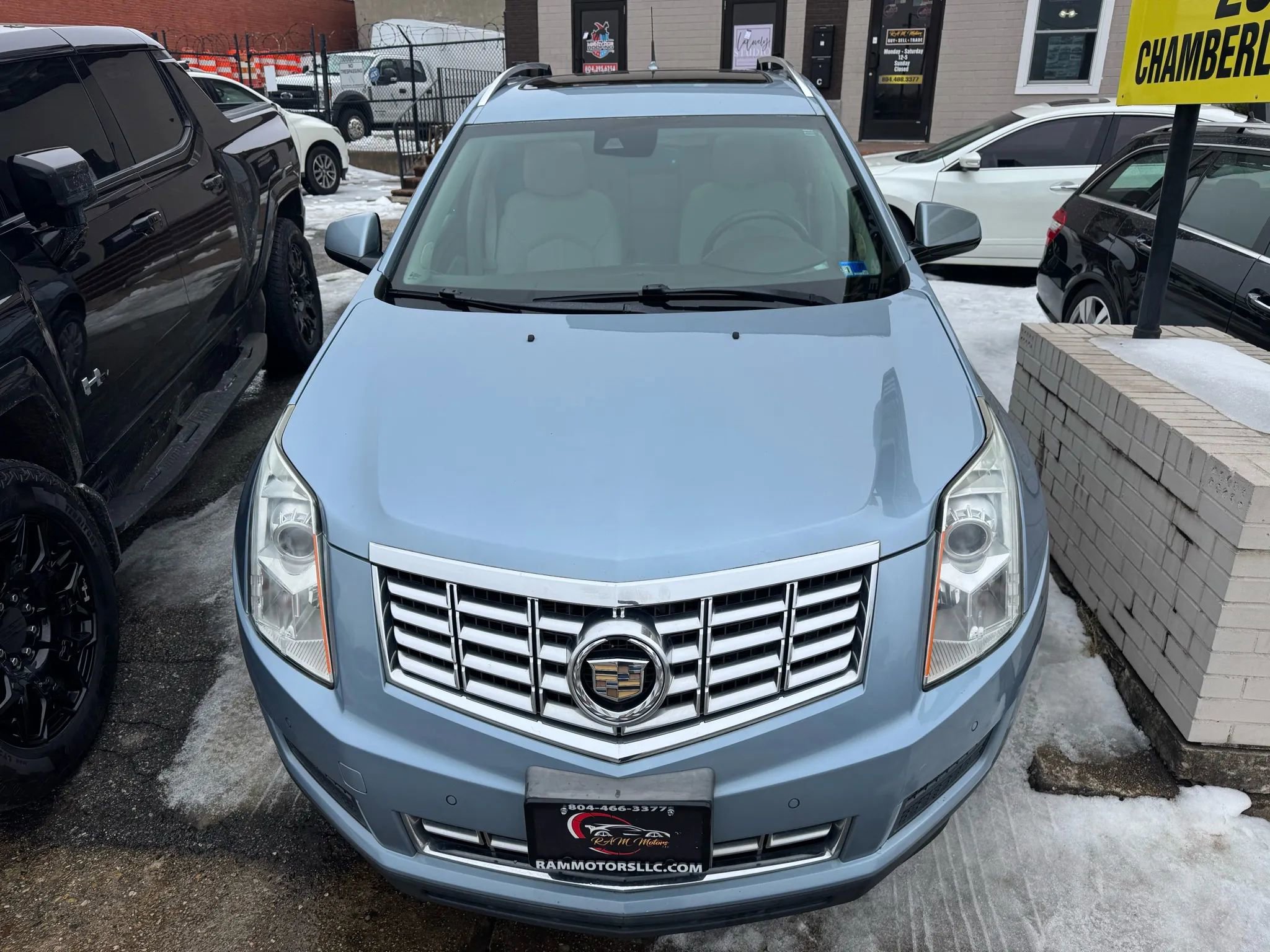 Used 2013 Cadillac SRX Luxury w/ Driver Awareness Package AWD/4WD image 8