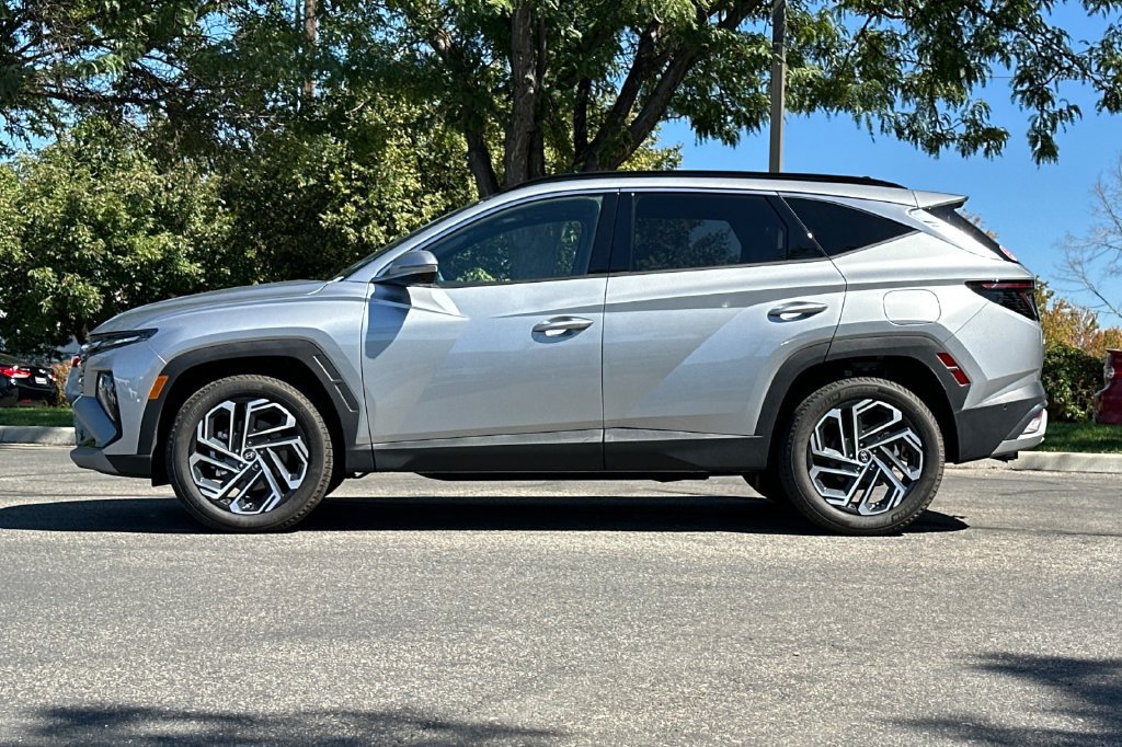 Used 2026 Hyundai Tucson Limited AWD/4WD image 10