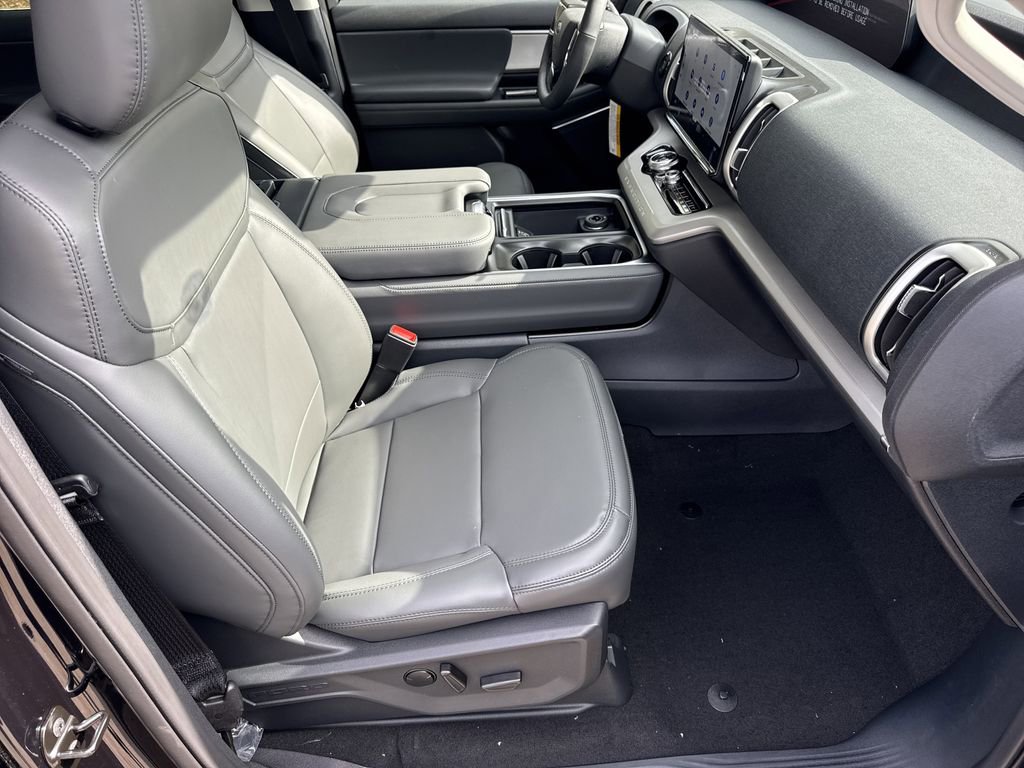 New 2026 Ford Expedition Max Active RWD image 13