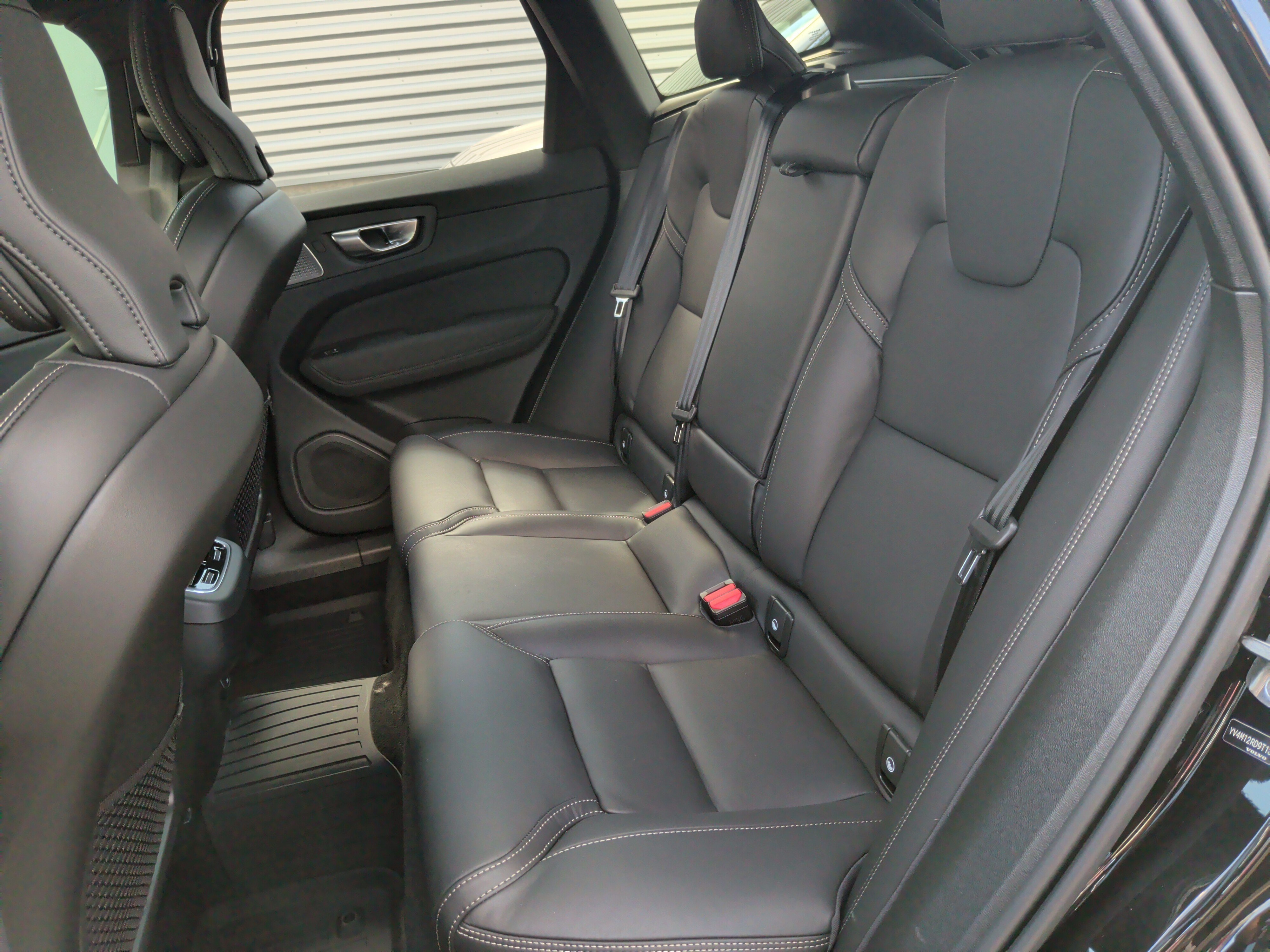 Used 2026 Volvo XC60 B5 Ultra w/ Protection Package Premier AWD/4WD image 32