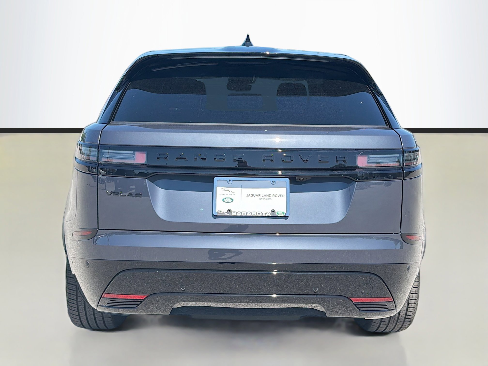 New 2026 Land Rover Range Rover Velar Dynamic SE image 4