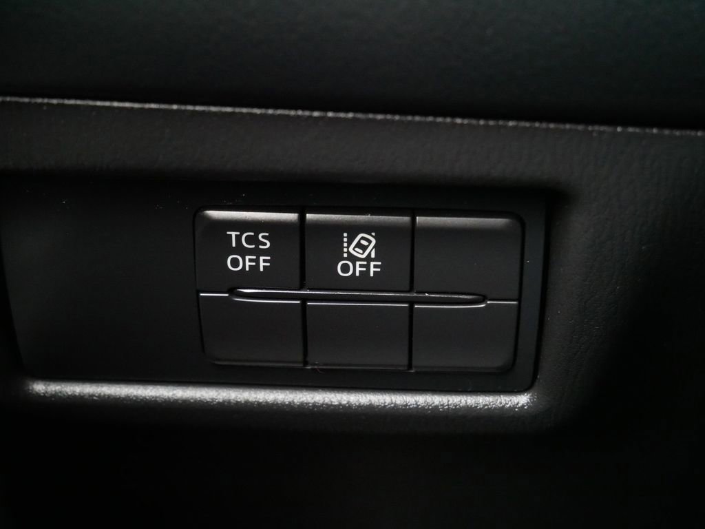 Used 2018 MAZDA CX-5 Touring image 17