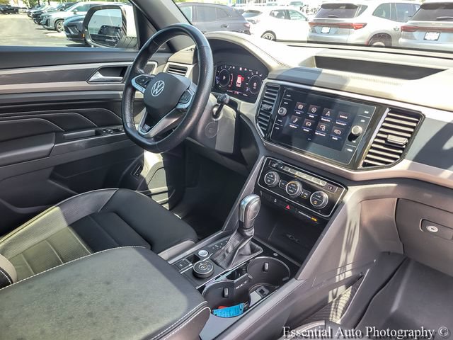Used 2020 Volkswagen Atlas Cross Sport SEL Premium R-Line AWD/4WD image 33