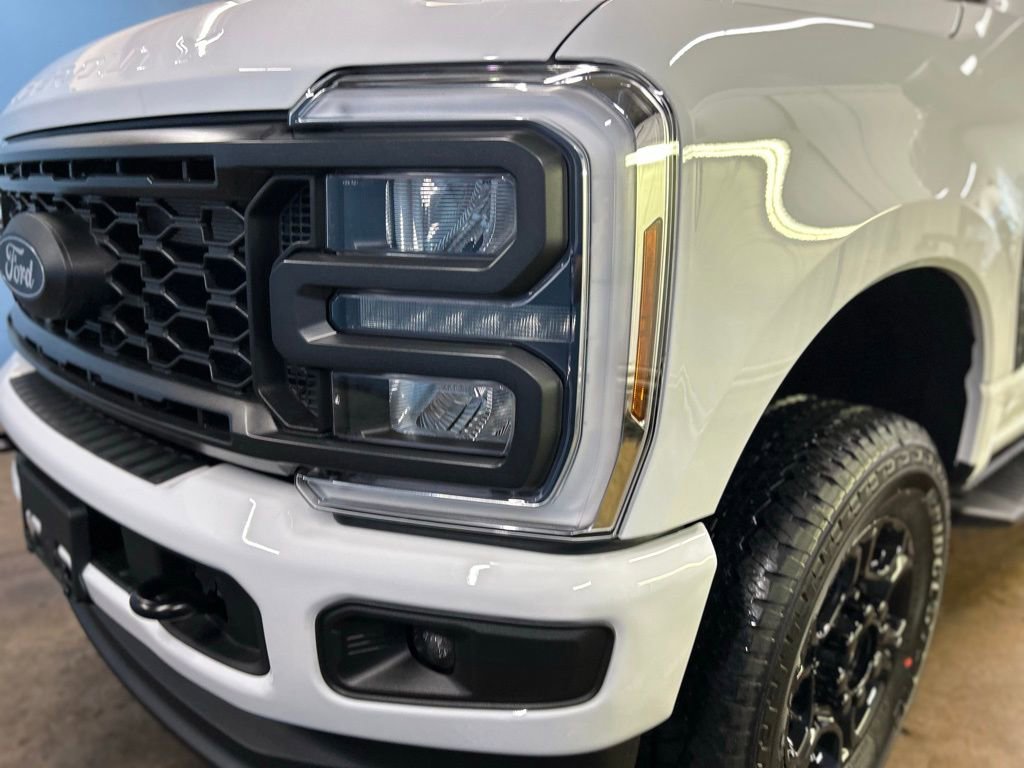 New 2026 Ford F250 XL w/ STX Appearance Package AWD/4WD image 6