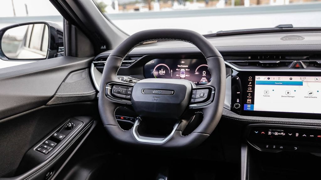 New 2026 Jeep Cherokee Laredo AWD/4WD image 18