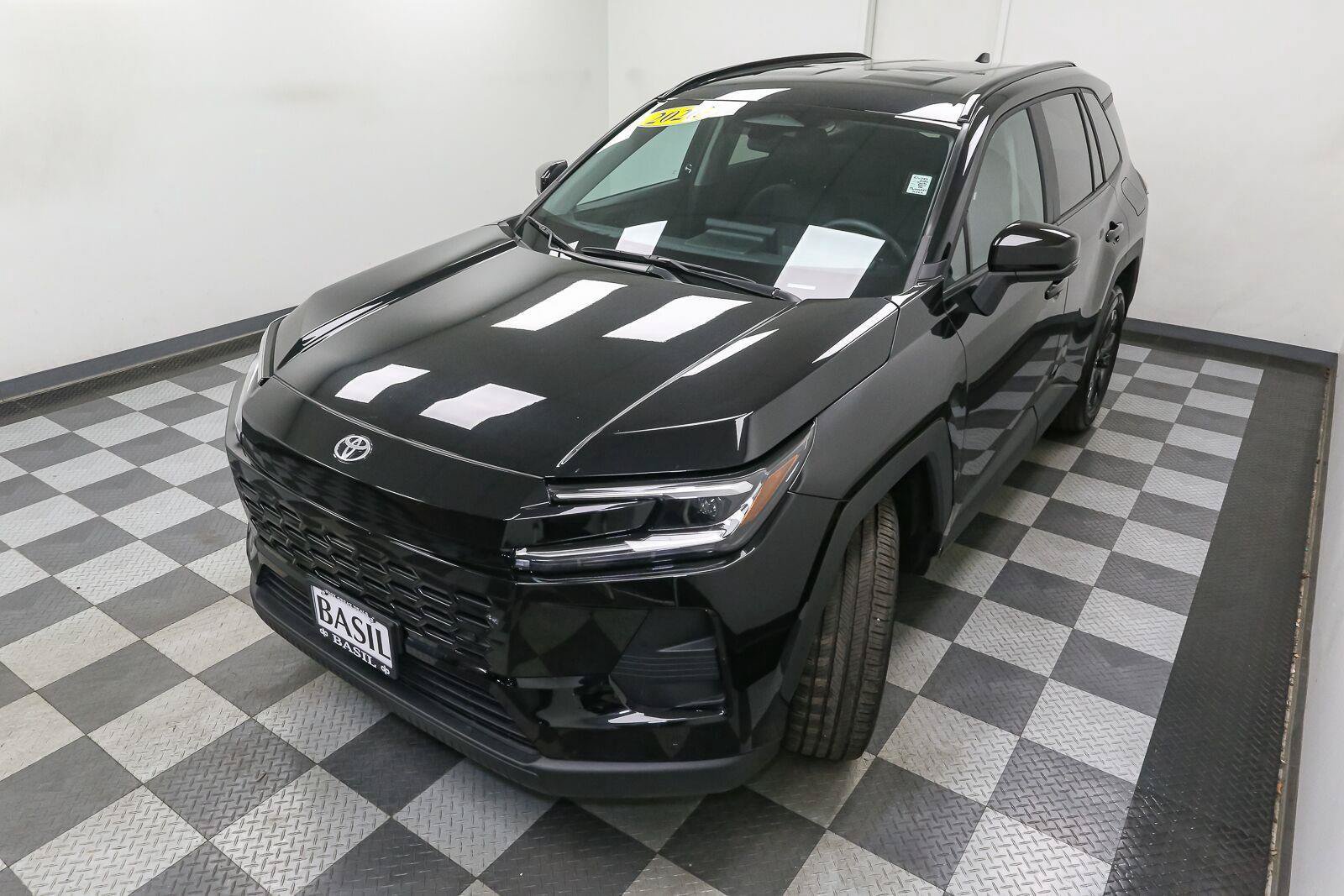 Used 2026 Toyota RAV4 XLE Premium AWD/4WD image 6