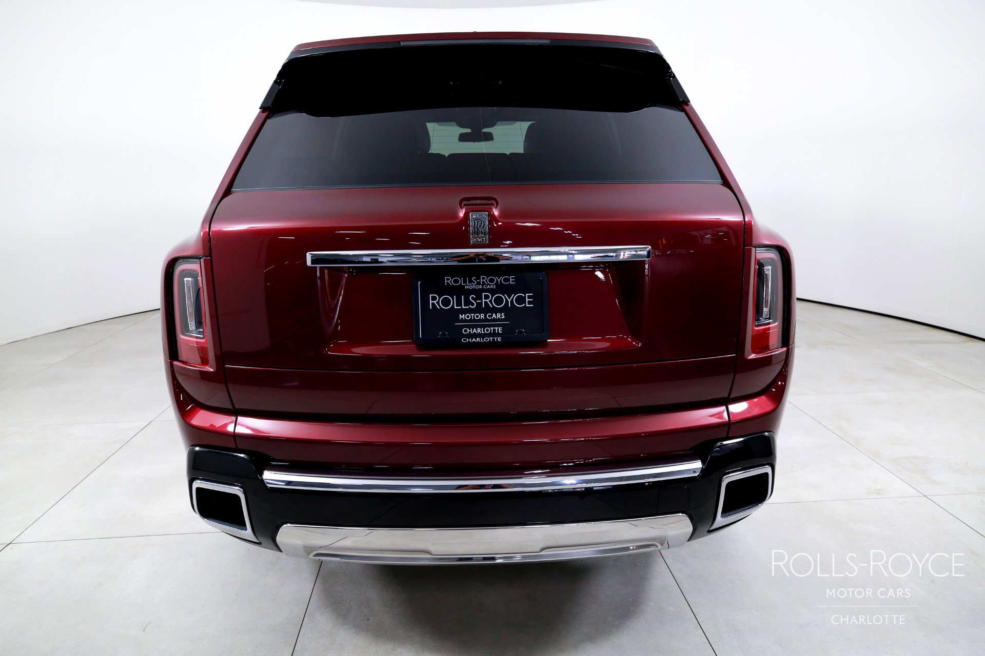 Certified 2025 Rolls-Royce Cullinan AWD/4WD image 9