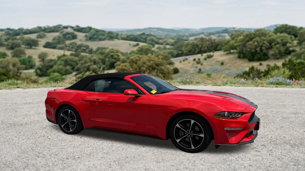 Used 2020 Ford Mustang Convertible RWD image 13