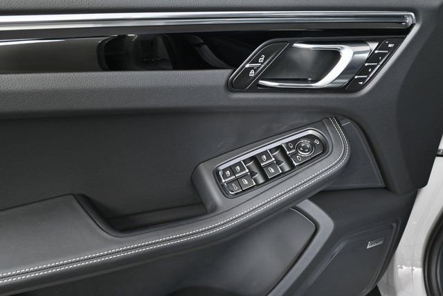 New 2026 Porsche Macan S image 7