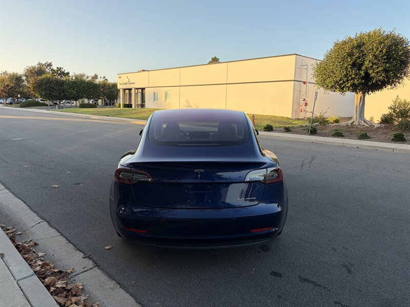 Used 2018 Tesla Model 3 Long Range AWD/4WD image 5