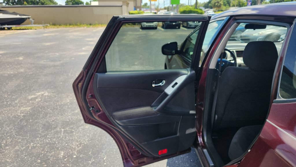 Used 2014 Nissan Murano S FWD image 11
