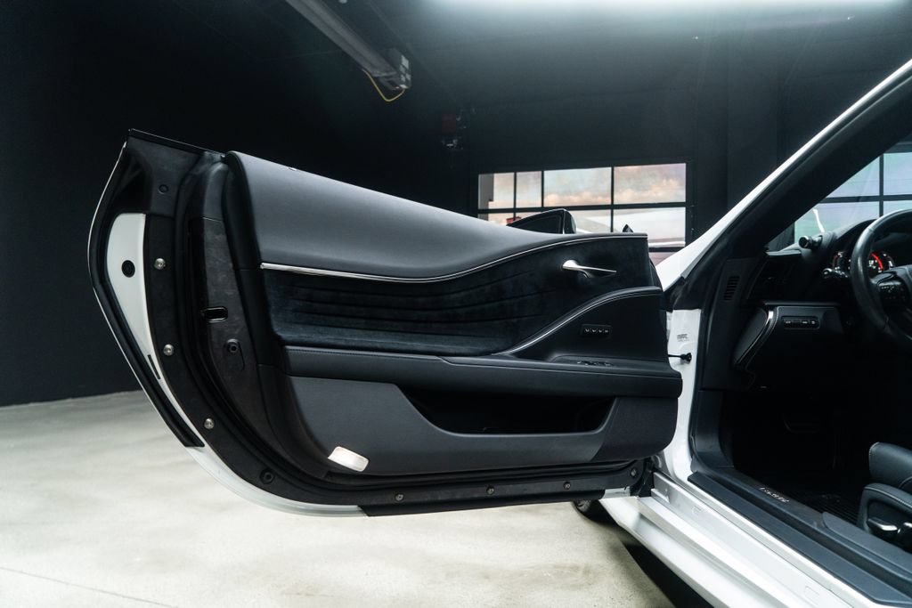 Used 2018 Lexus LC 500 Coupe w/ Touring Package RWD image 21